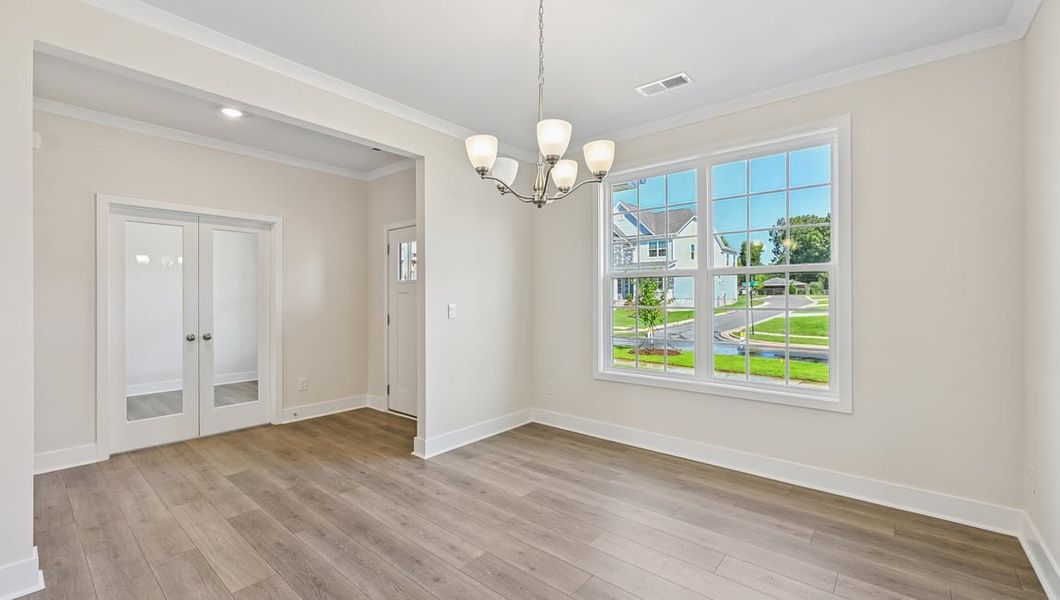 Spacious, unfurnished interior of a new home in Oak Grove Hill, Huntersville (Image 19).