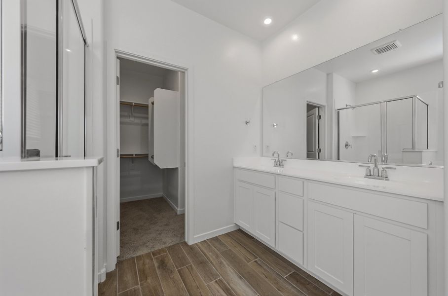 Furnished interior view inside a new home in Bethany Grove, Glendale (Image 10).