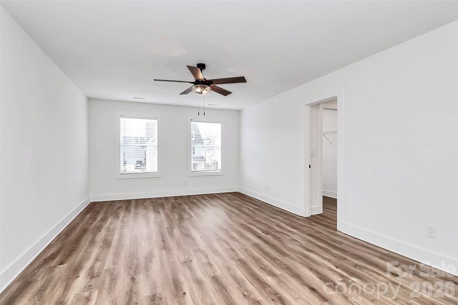 Spacious, unfurnished interior of a new home in , Monroe (Image 28).