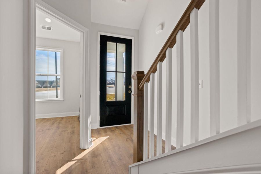 Spacious, unfurnished interior of a new home in , Greenwood (Image 9).