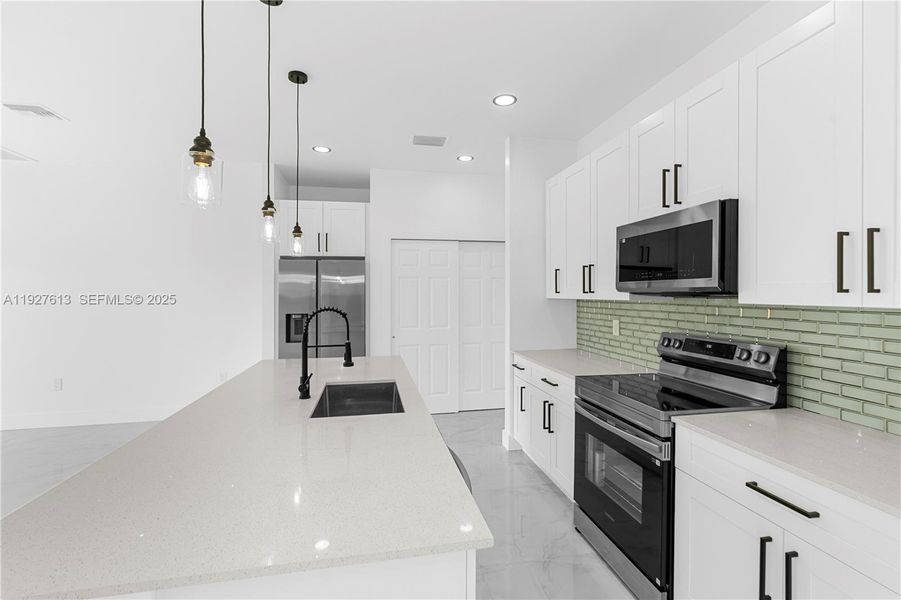 Furnished interior view inside a new home in , Lehigh Acres (Image 7).