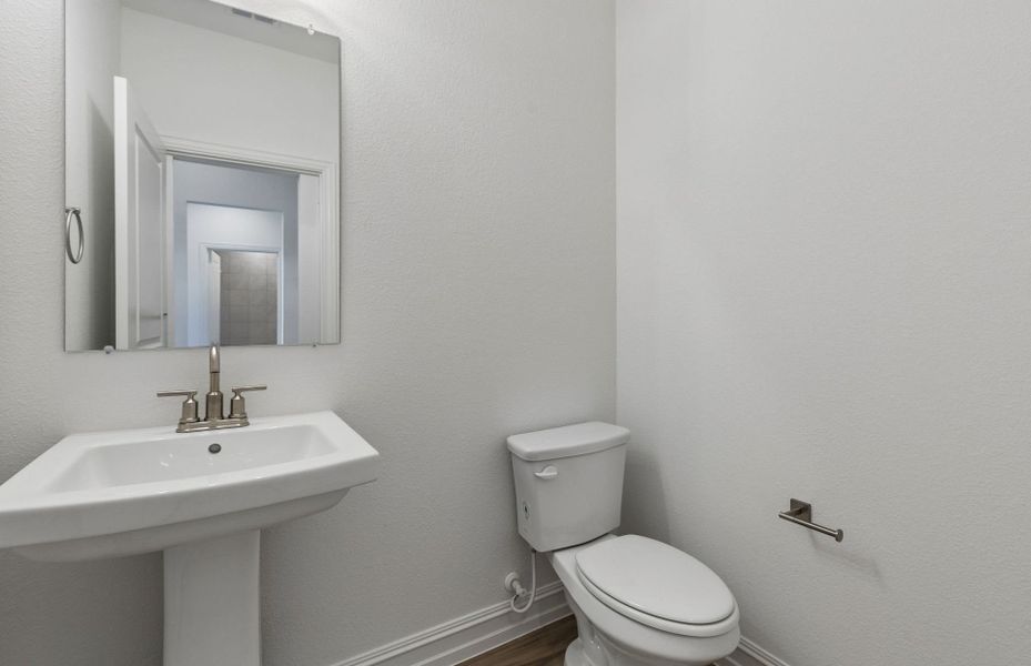 Furnished interior view inside a new home in Wellington, Fort Worth (Image 7).