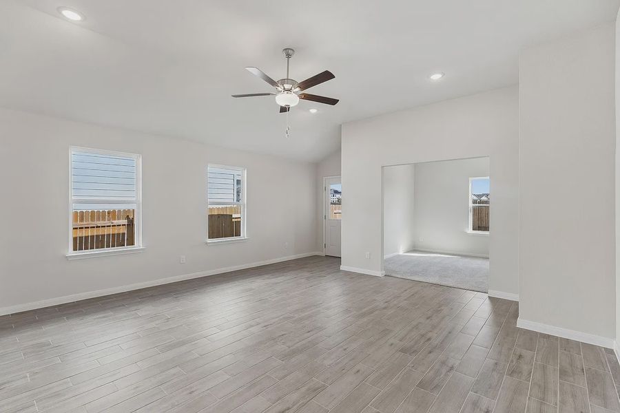 Spacious, unfurnished interior of a new home in Butler Farms, Liberty Hill (Image 19).