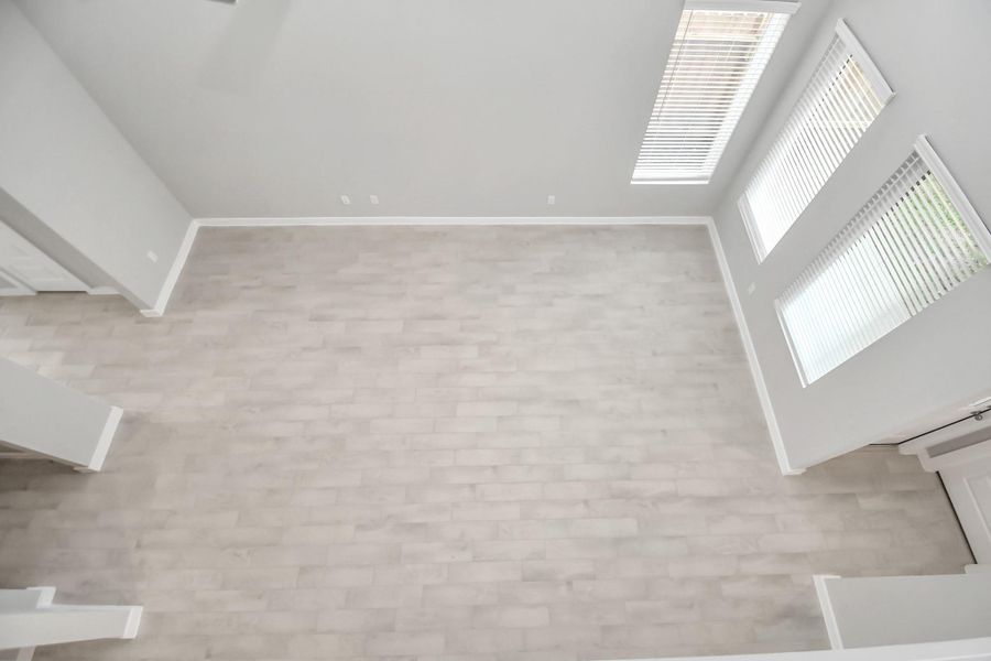 Spacious, unfurnished interior of a new home in Olympia Fields, Fresno (Image 32).
