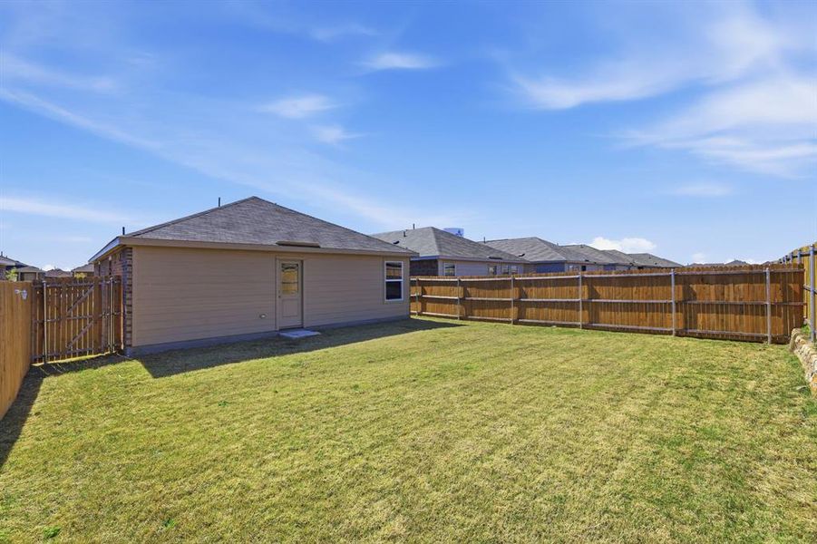 Exterior details and patio area of a home in Falcon Heights, Forney (Image 18).