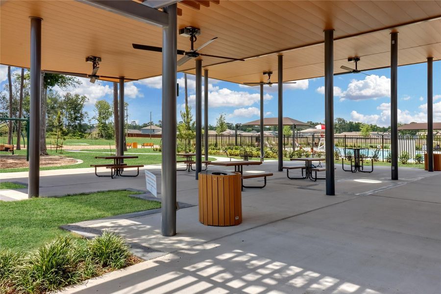 Community amenities in Tavola, New Caney (Image 24).