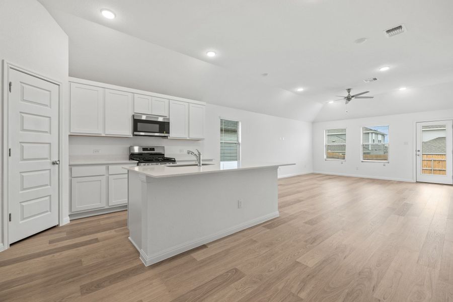 Furnished interior view inside a new home in Trinity Ranch, Elgin (Image 7).