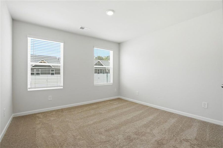 Spacious, unfurnished interior of a new home in Concord Oaks, Powder Springs (Image 21).
