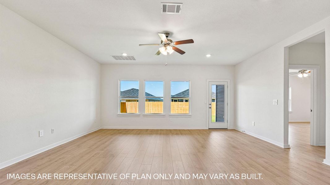 Representative unfurnished interior of a home built from the The Ozark by D.R. Horton in Monarch Ranch, Manor (Image 21).