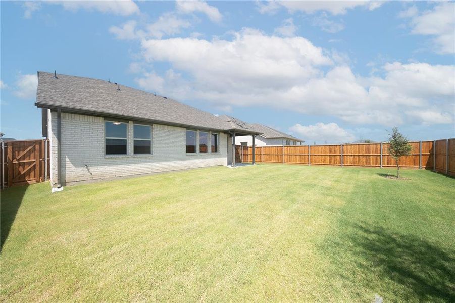 Front exterior of a new home in Lake Pointe: Lake Pointe at Paloma Creek, Little Elm, TX, highlighting curb appeal (Image 15).