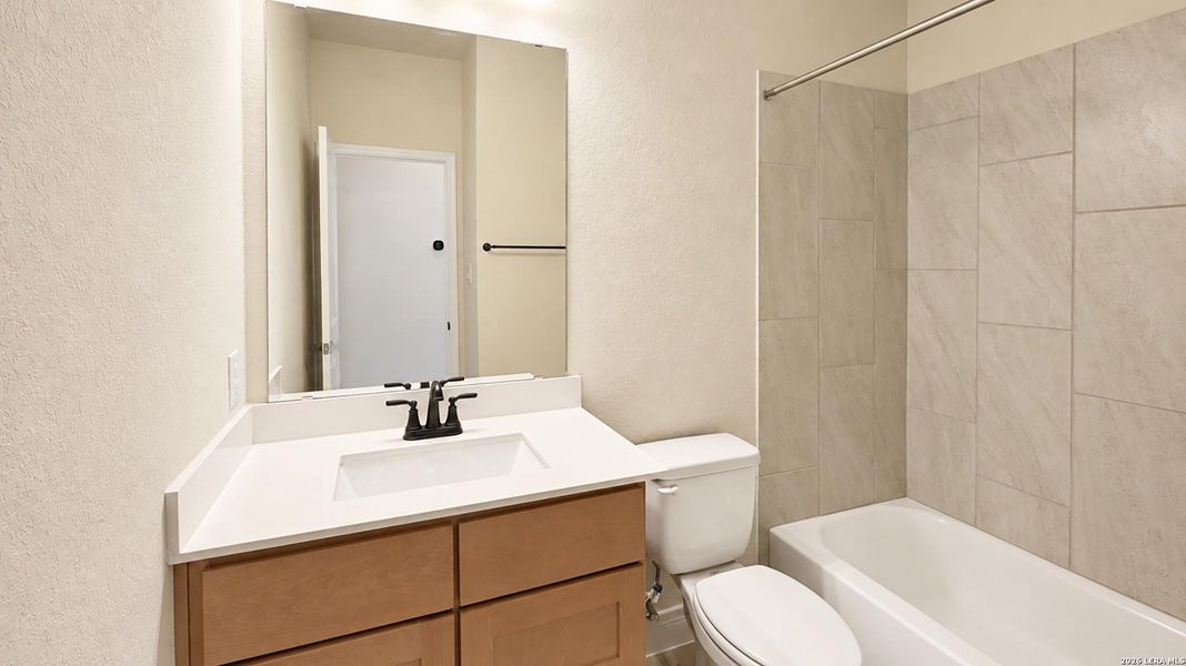 Furnished interior view inside a new home in Legacy at Lake Dunlap, New Braunfels (Image 12).
