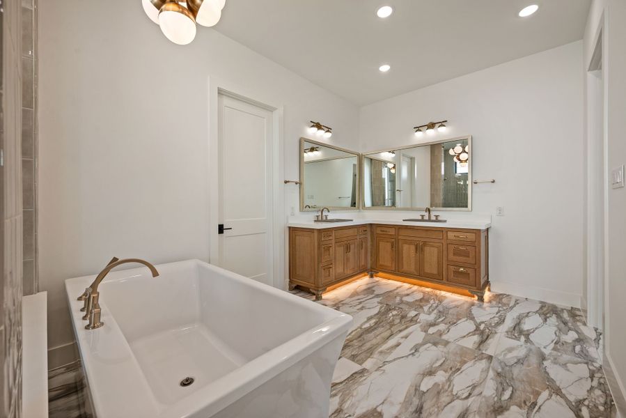 Furnished interior view inside a new home in The Resort on Eagle Mt. Lake, Fort Worth (Image 20).