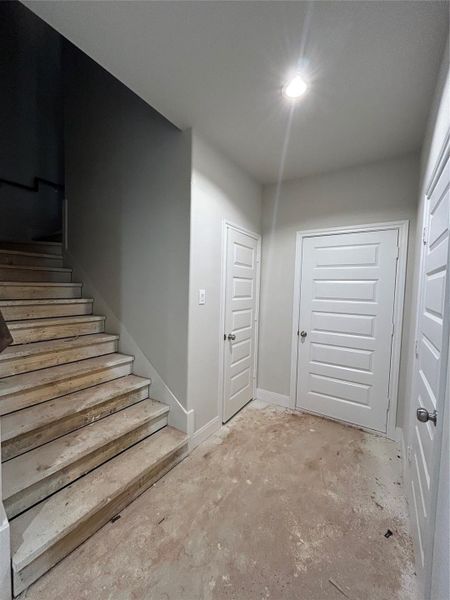 Foyer entry convientley located near the spacious laundry room and Garage and half bath. Foyer entry convientley located near the spacious laundry room and Garage and half bath.