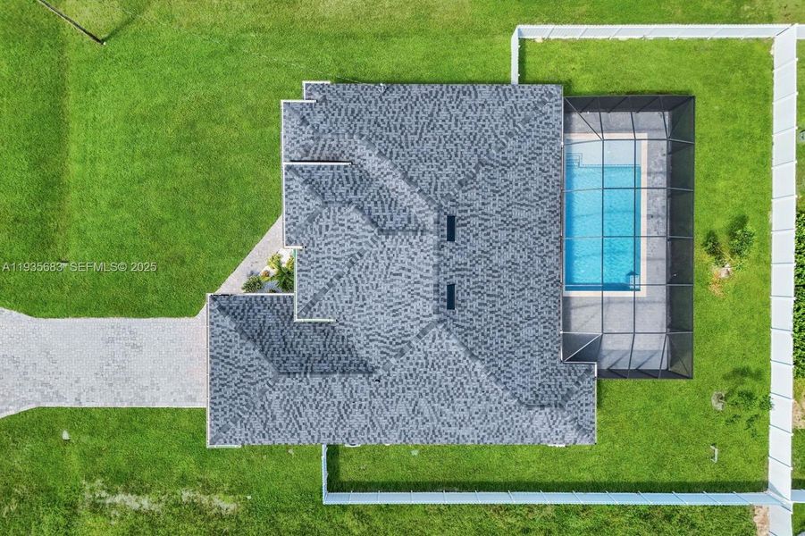 Community amenities in , Cape Coral (Image 33).