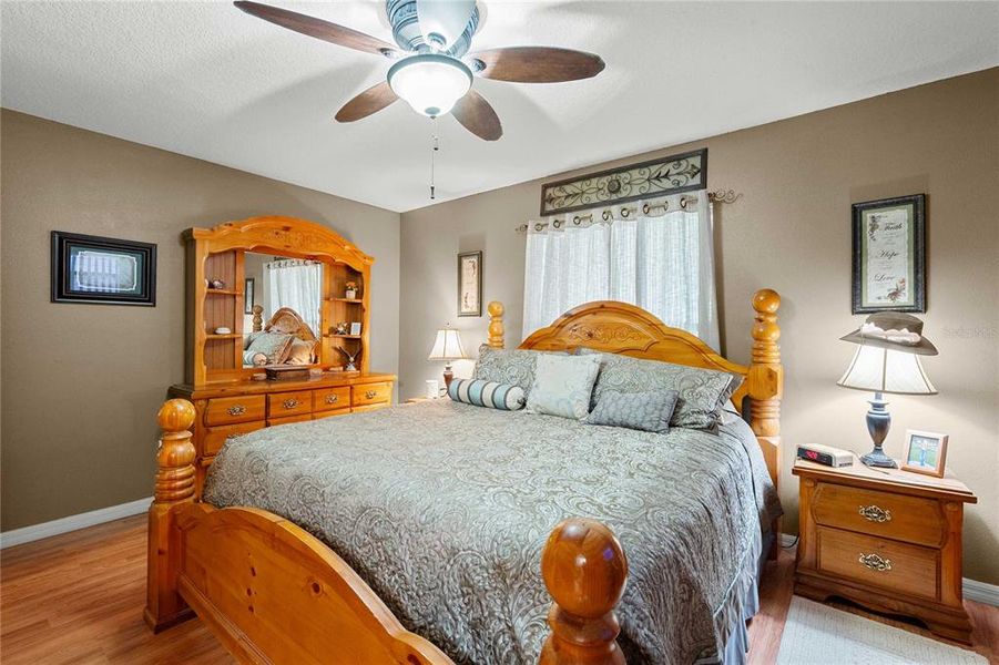 Furnished interior view inside a new home in , Dade City (Image 9).