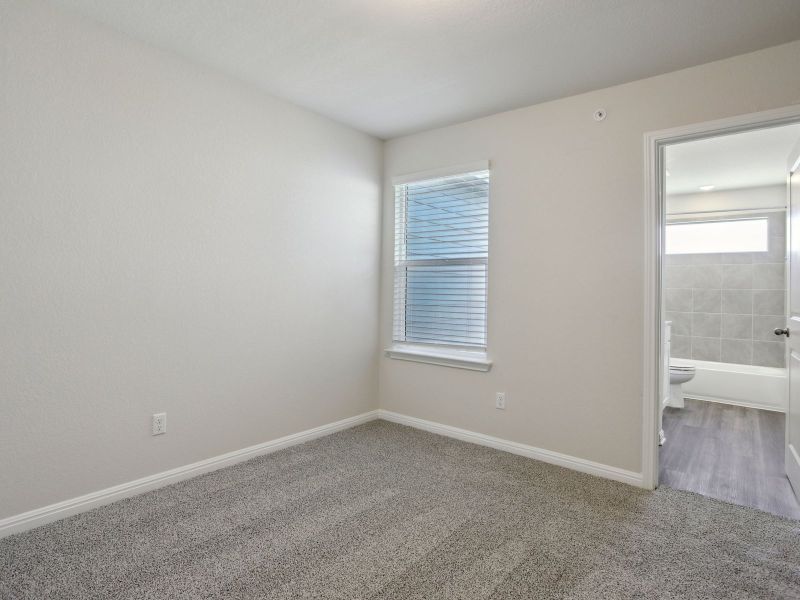 Spacious, unfurnished interior of a new home in Waterstone Village, Kyle (Image 11).