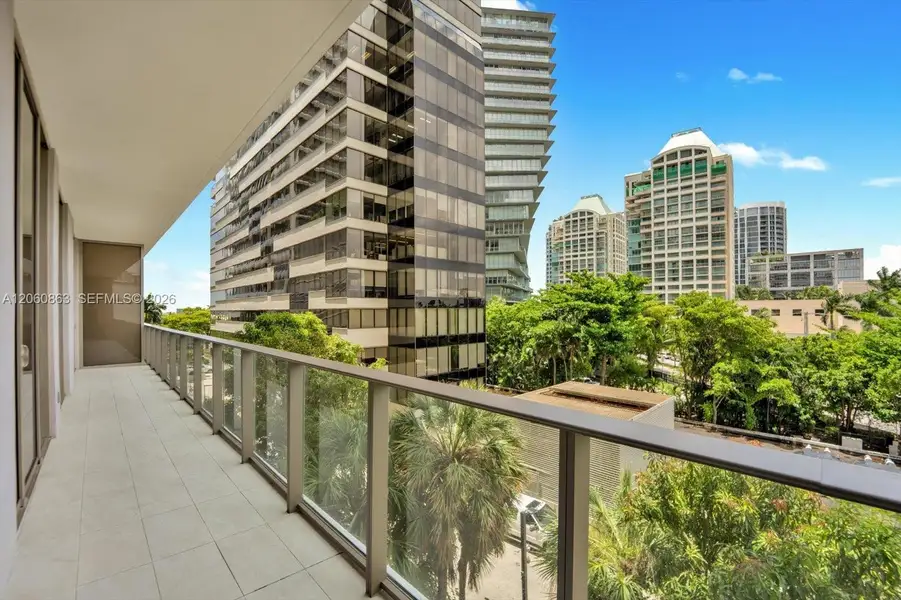 Condo located in Miami, FL showcasing its design and architecture (Image 23). Condo located in Miami, FL showcasing its design and architecture (Image 23).