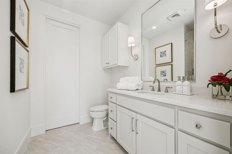 Furnished interior view inside a new home in , University Park (Image 31).