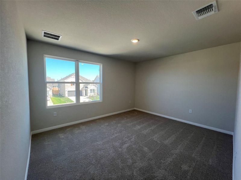 Spacious, unfurnished interior of a new home in Rolling Glen, Hutto (Image 25). Spacious, unfurnished interior of a new home in Rolling Glen, Hutto (Image 25).