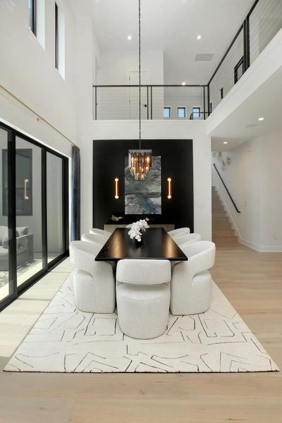 The Lynmar II Dining Room