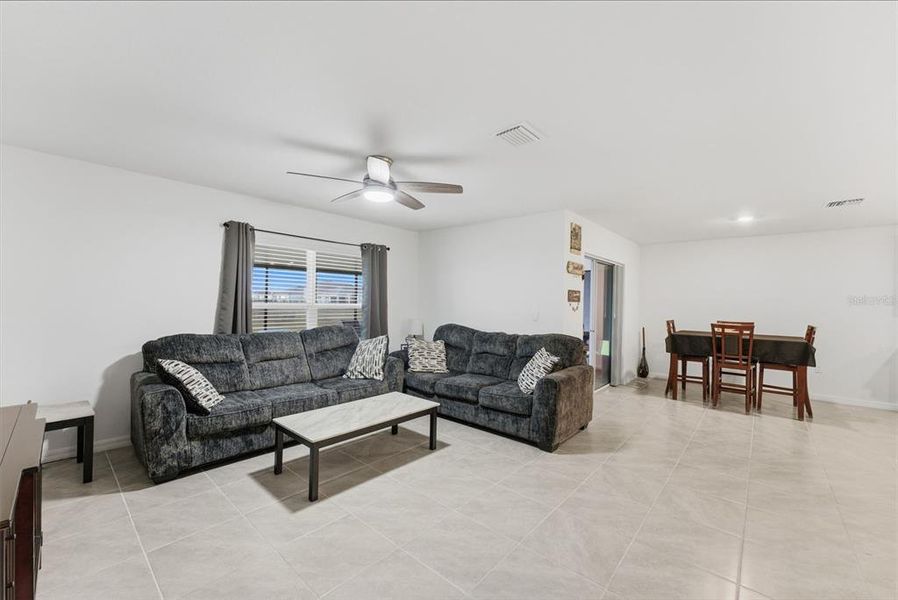 Furnished interior view inside a new home in Twisted Oaks, Wildwood (Image 9).