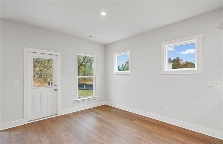 Spacious, unfurnished interior of a new home in Arden, Cumming (Image 36).