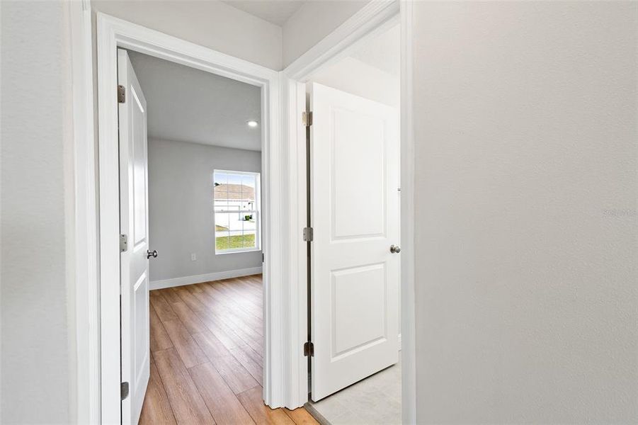 Spacious, unfurnished interior of a new home in , Ocala (Image 30).