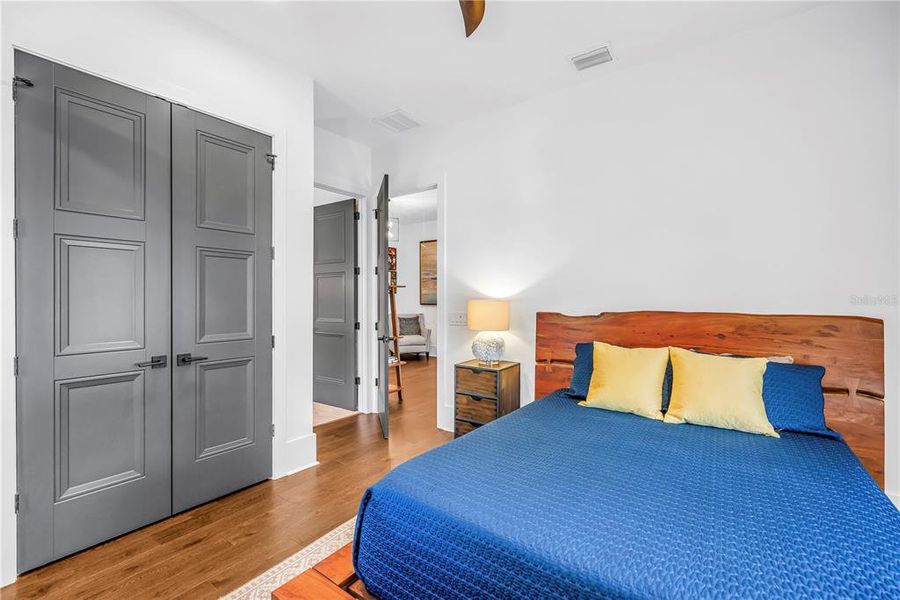 Furnished interior view inside a new home in , St. Petersburg (Image 35).