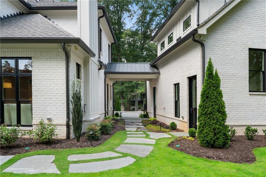 Exterior details and patio area of a home in , Alpharetta (Image 34).