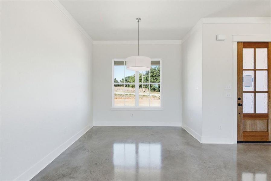 Spacious, unfurnished interior of a new home in , Weatherford (Image 18).