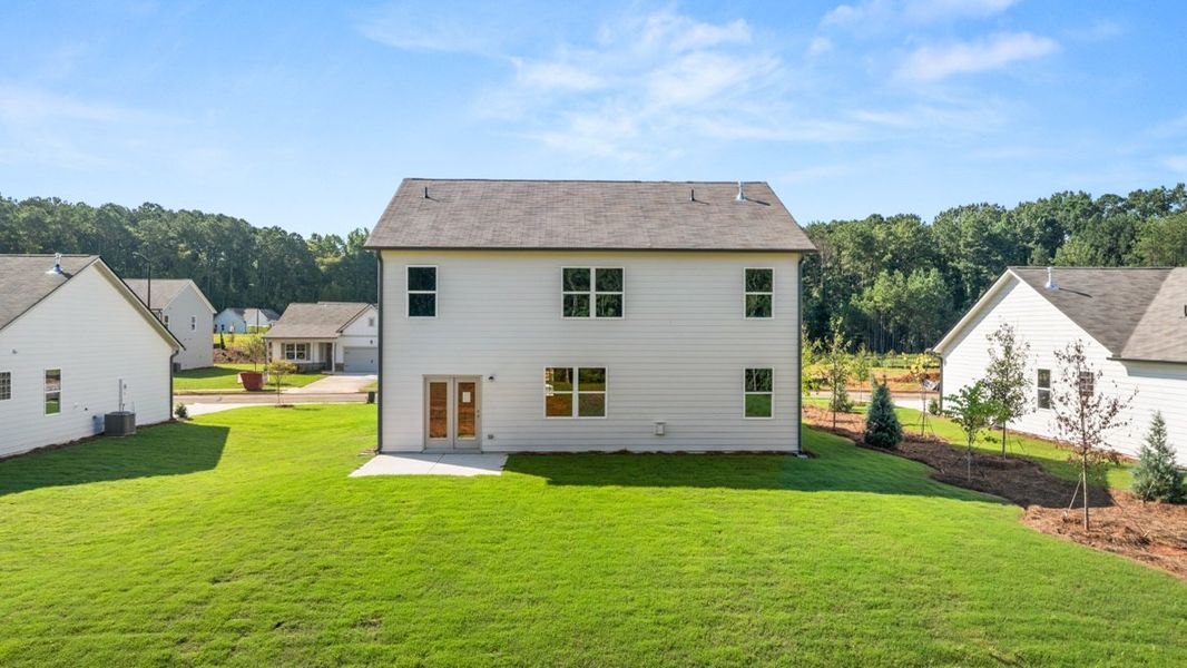 Representative exterior details of a home built from the Hayden by D.R. Horton in Fairhaven, Lithia Springs (Image 3).