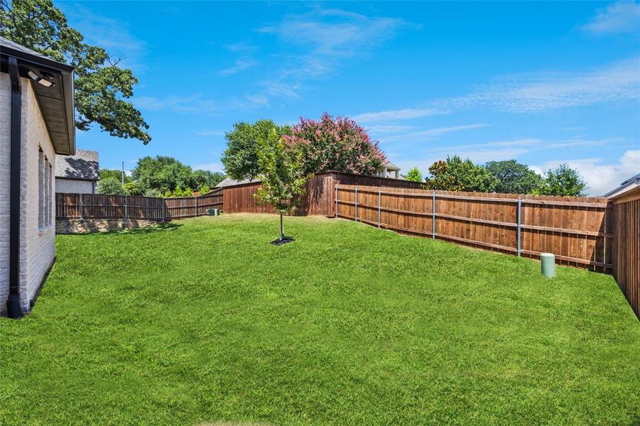 Exterior details and patio area of a home in , North Richland Hills (Image 26).