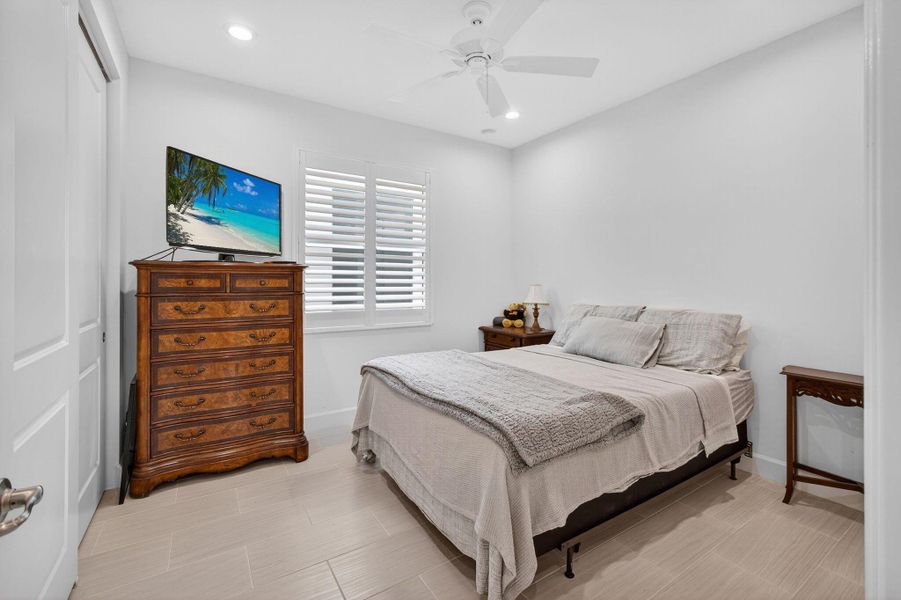 Furnished interior view inside a new home in , Port St. Lucie (Image 19).