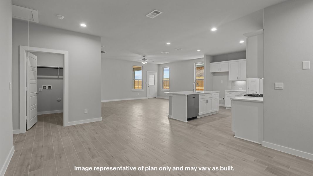 Spacious, unfurnished interior of a new home in Northwest Passage, Midland (Image 14). Spacious, unfurnished interior of a new home in Northwest Passage, Midland (Image 14).