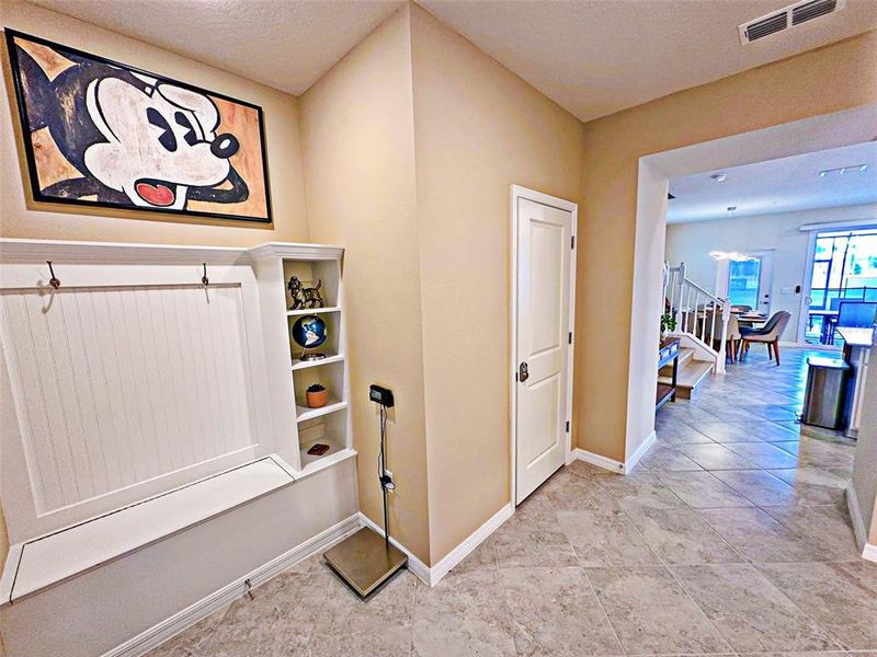 Furnished interior view inside a new home in , Clermont (Image 43).
