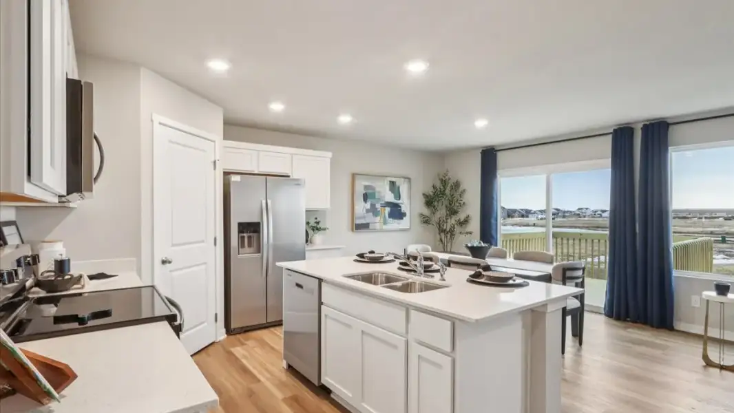 Representative furnished interior of a home built from the Hamilton by D.R. Horton in Entrada Del Toro at Rancho Sahuarita, Sahuarita (Image 10).