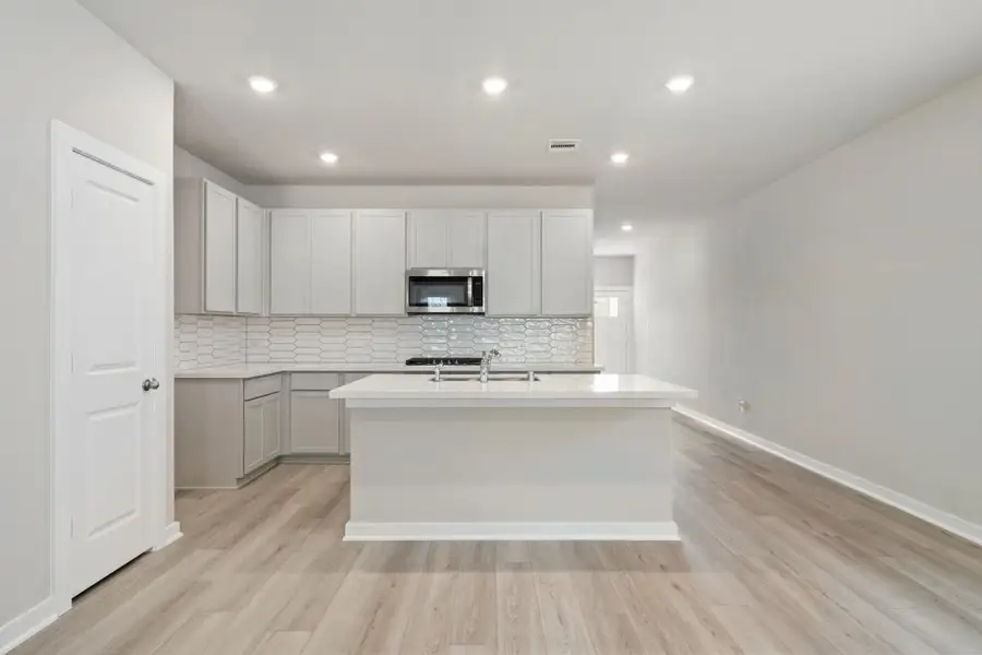 3br New Home in Rosharon, TX.  - Slide 3