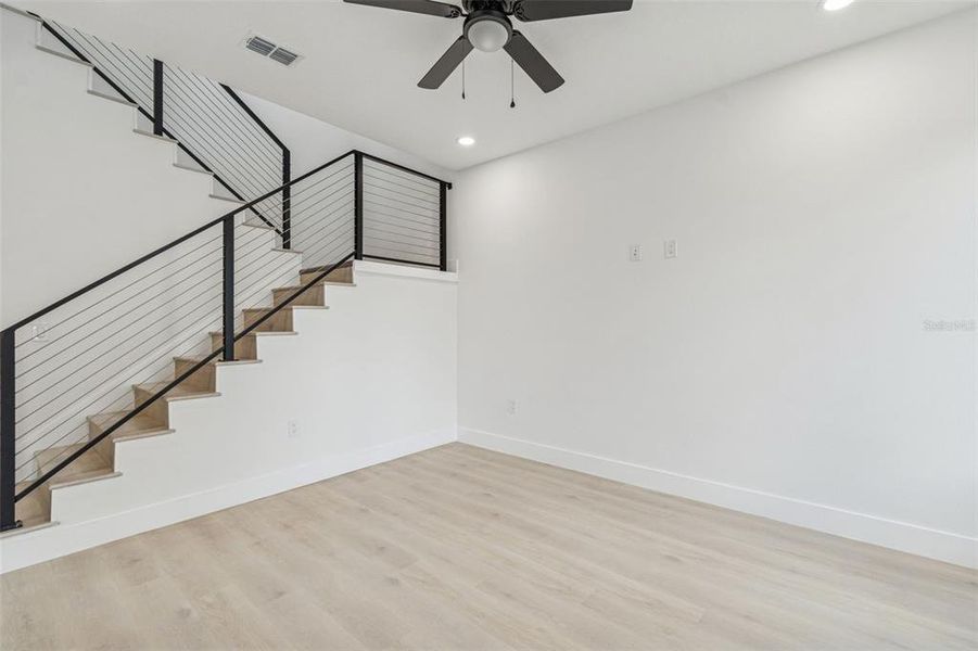 Spacious, unfurnished interior of a new home in , Tampa (Image 63).