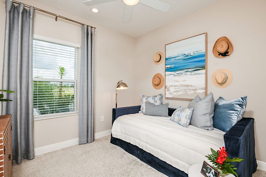 Representative furnished interior of a home built from the Dream 2 by Neal Communities in Palmera, Venice (Image 33).