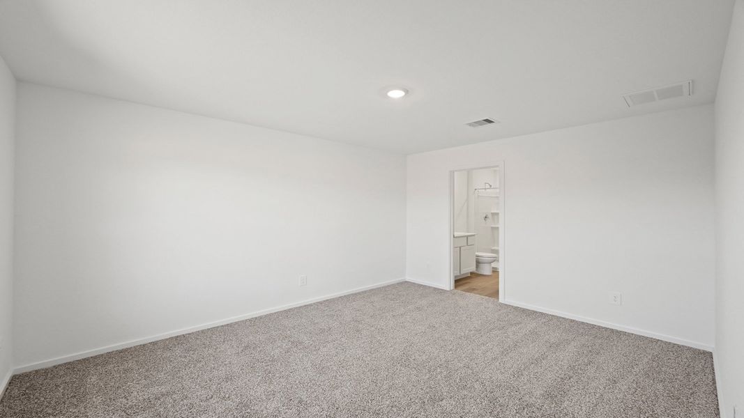Spacious, unfurnished interior of a new home in Westward Pointe, Sealy (Image 24).