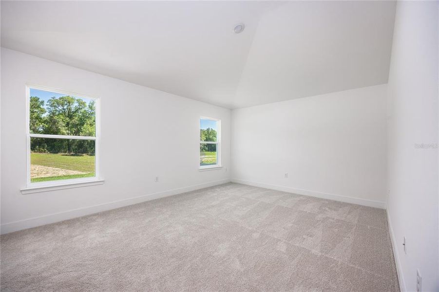 Spacious, unfurnished interior of a new home in Kirkland Farms, Alachua (Image 16).