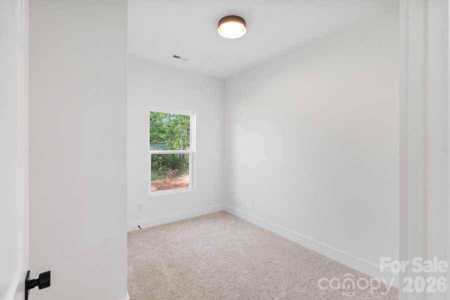 Spacious, unfurnished interior of a new home in , Shelby (Image 19).