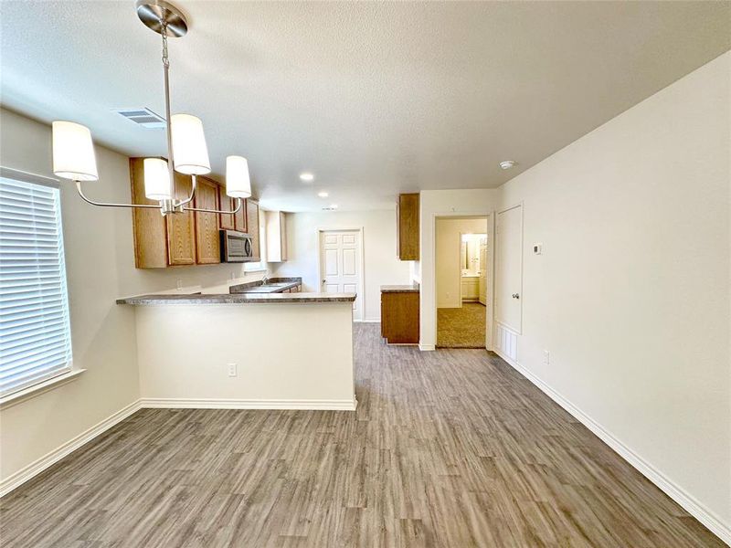 Spacious, unfurnished interior of a new home in , Mineral Wells (Image 6).