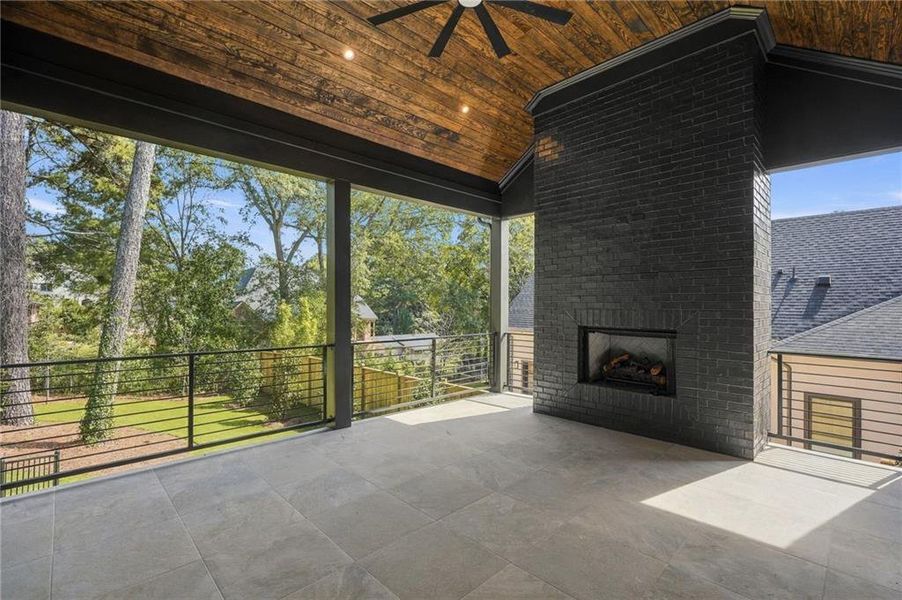 Exterior details and patio area of a home in , Alpharetta (Image 27).