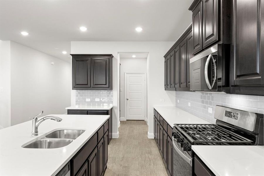 11. 125 Meadow - Kitchen (3)