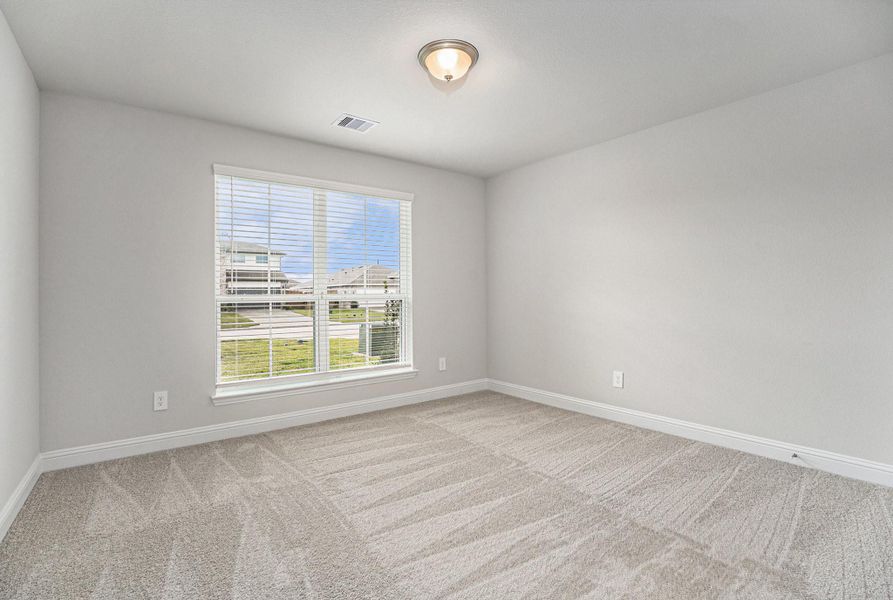 Spacious, unfurnished interior of a new home in Lago Mar, La Marque (Image 15). Spacious, unfurnished interior of a new home in Lago Mar, La Marque (Image 15).