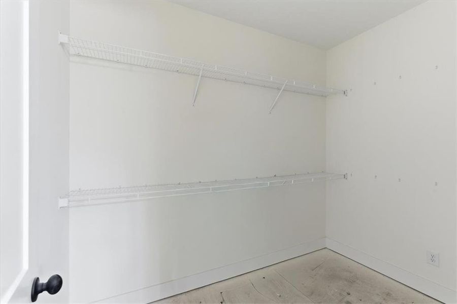 Spacious, unfurnished interior of a new home in , Cartersville (Image 13).