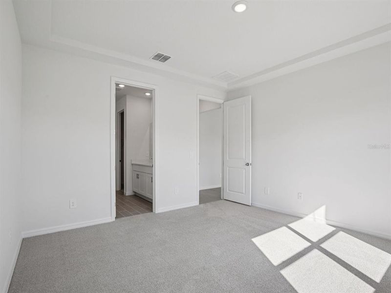 Spacious, unfurnished interior of a new home in Coasterra - Reserve Series, Palmetto (Image 26).