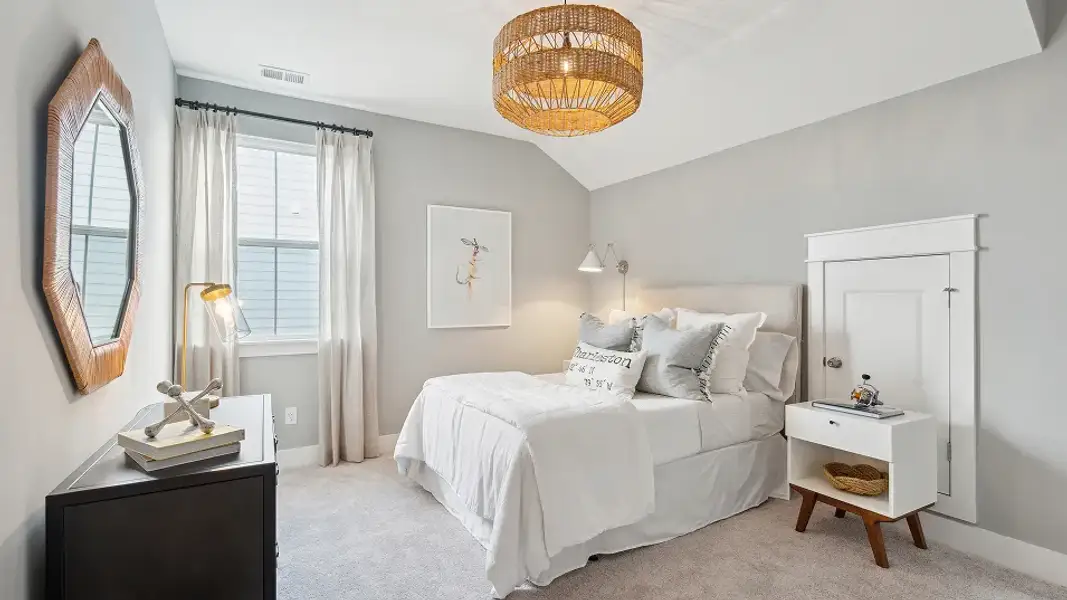 2663 Hayden Bed4 1of2 F2 073125