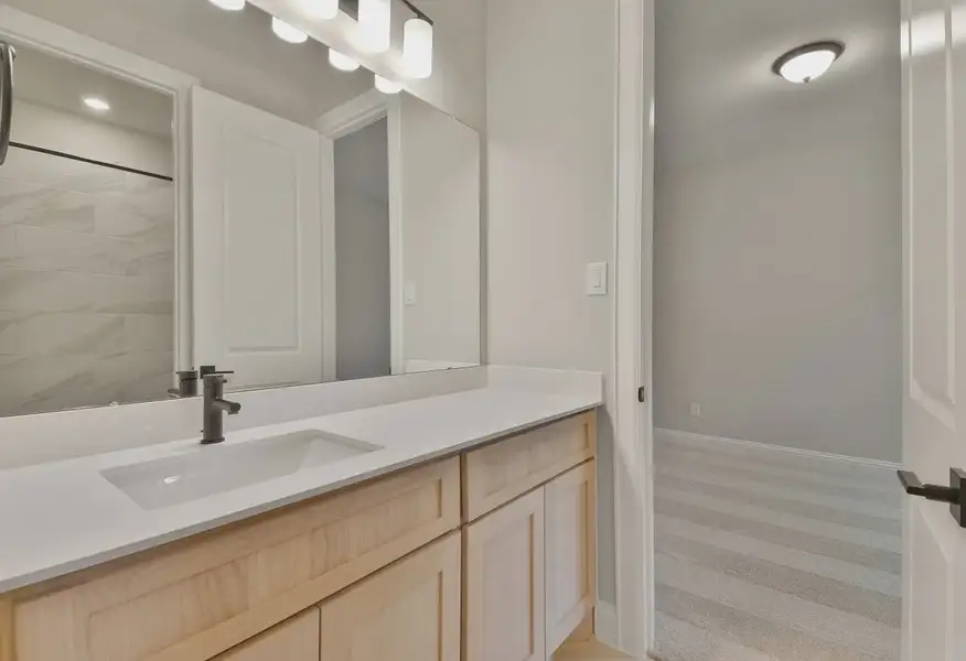Plan 4046 bath 3 - 16 of 18